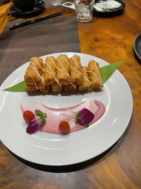 Chả giò tại Gánh Ngon
